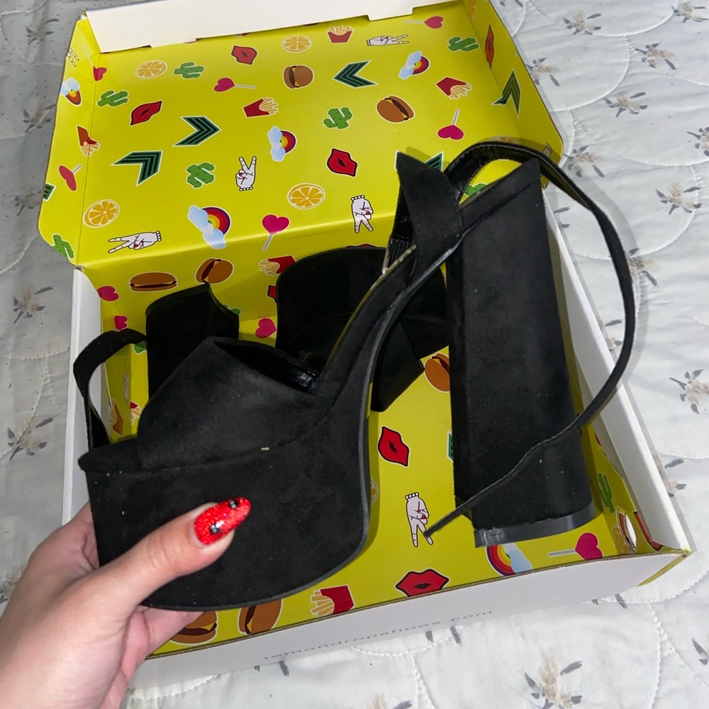 Black Ruduki Platform Heels